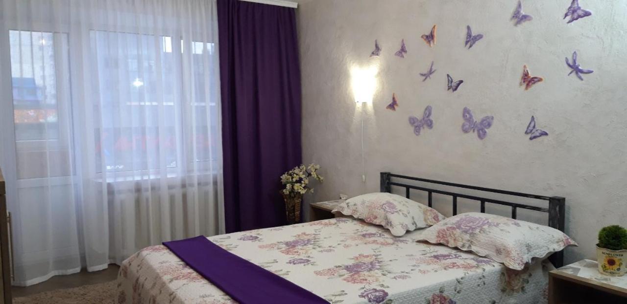 Apartment On Kamyanetskaya Street Khmelʼnytsʼkyy Extérieur photo